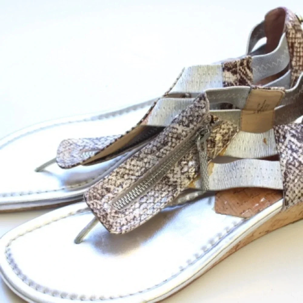 Donald J. Pliner wedges
